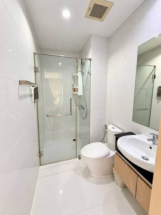 Thonglor Residence 21 · 2-Bedroom: Bathroom