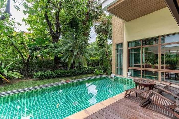 Sansiri Sukhumvit 67 · Type A: Private pool with jacuzzi
