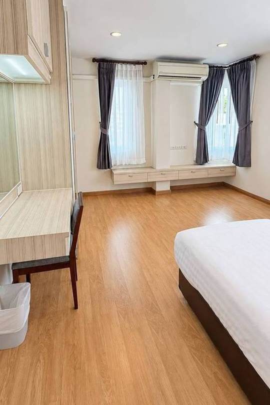 Thonglor Residence 21 · 2-Bedroom: Kitchen