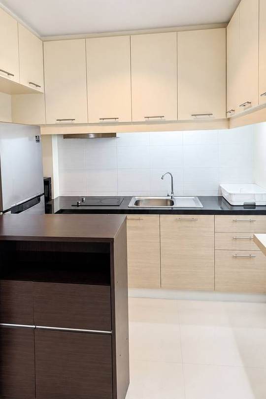 Thonglor Residence 21 · 2-Bedroom: Fitness room
