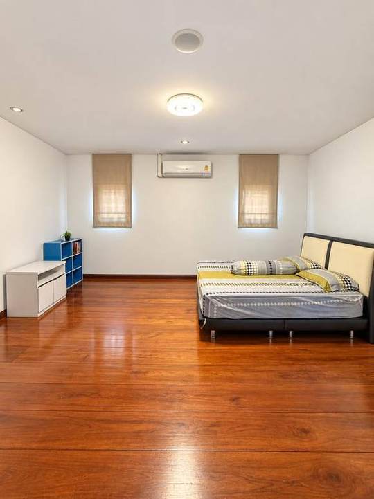 Sukhumvit 107 (Bearing) · Pool Villa: Bedroom
