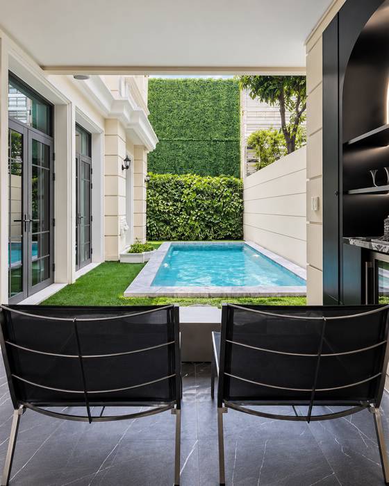 Ekkamai 22 · Ultra-Luxury Pool House: Covered terrace and marble swimming pool