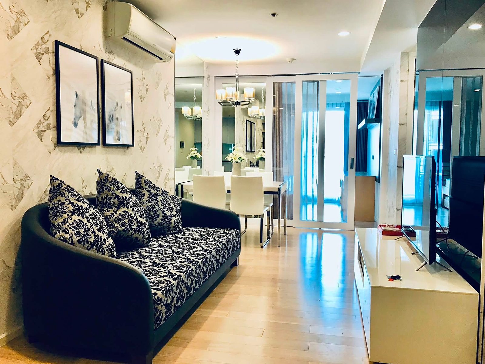 15 Sukhumvit Residences