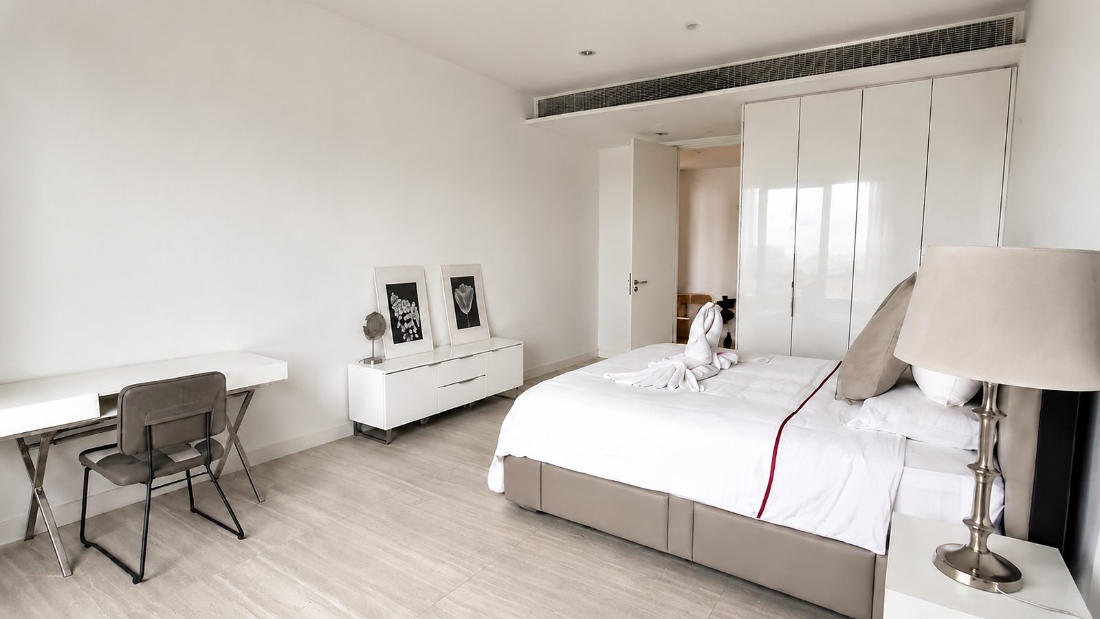 185 Rajadamri: Bedroom