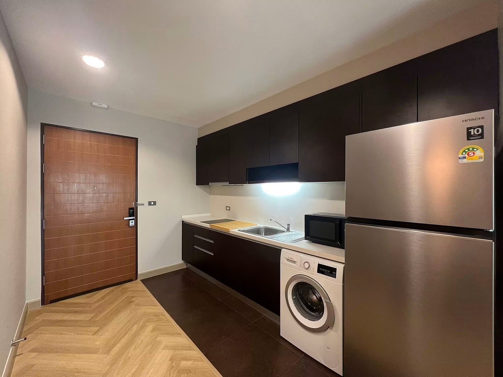 59 Heritage: Kitchen