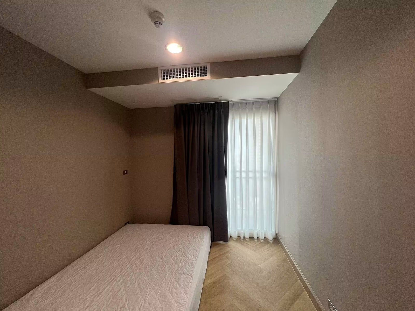 59 Heritage: Second bedroom