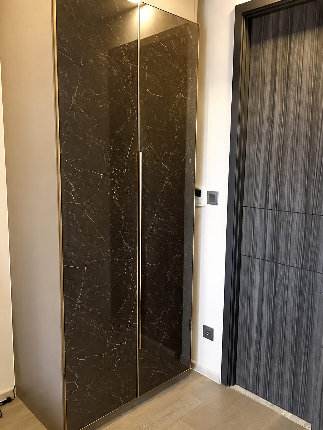 Ashton Asoke: Built-in wardrobe