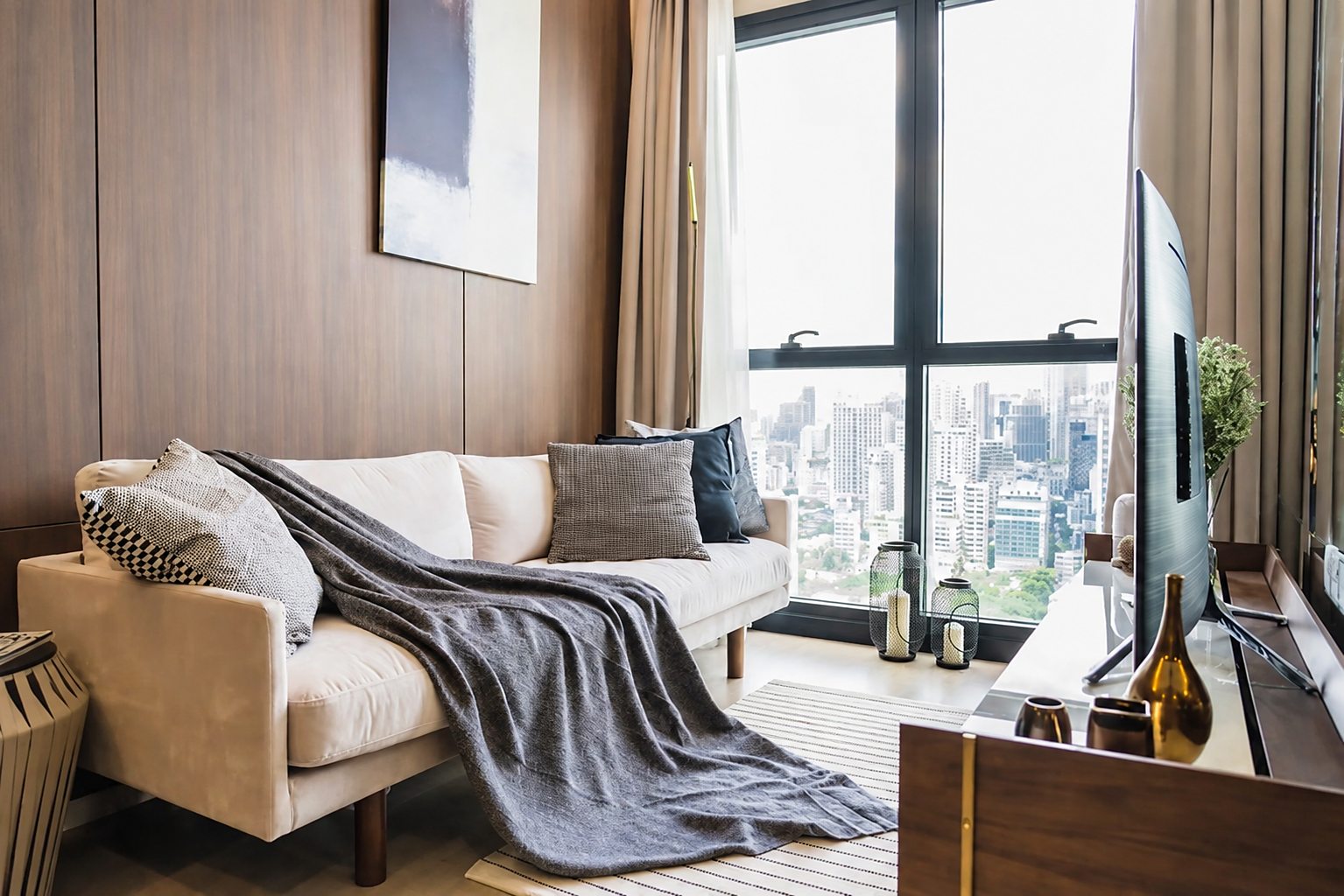 Ashton Asoke: Living room