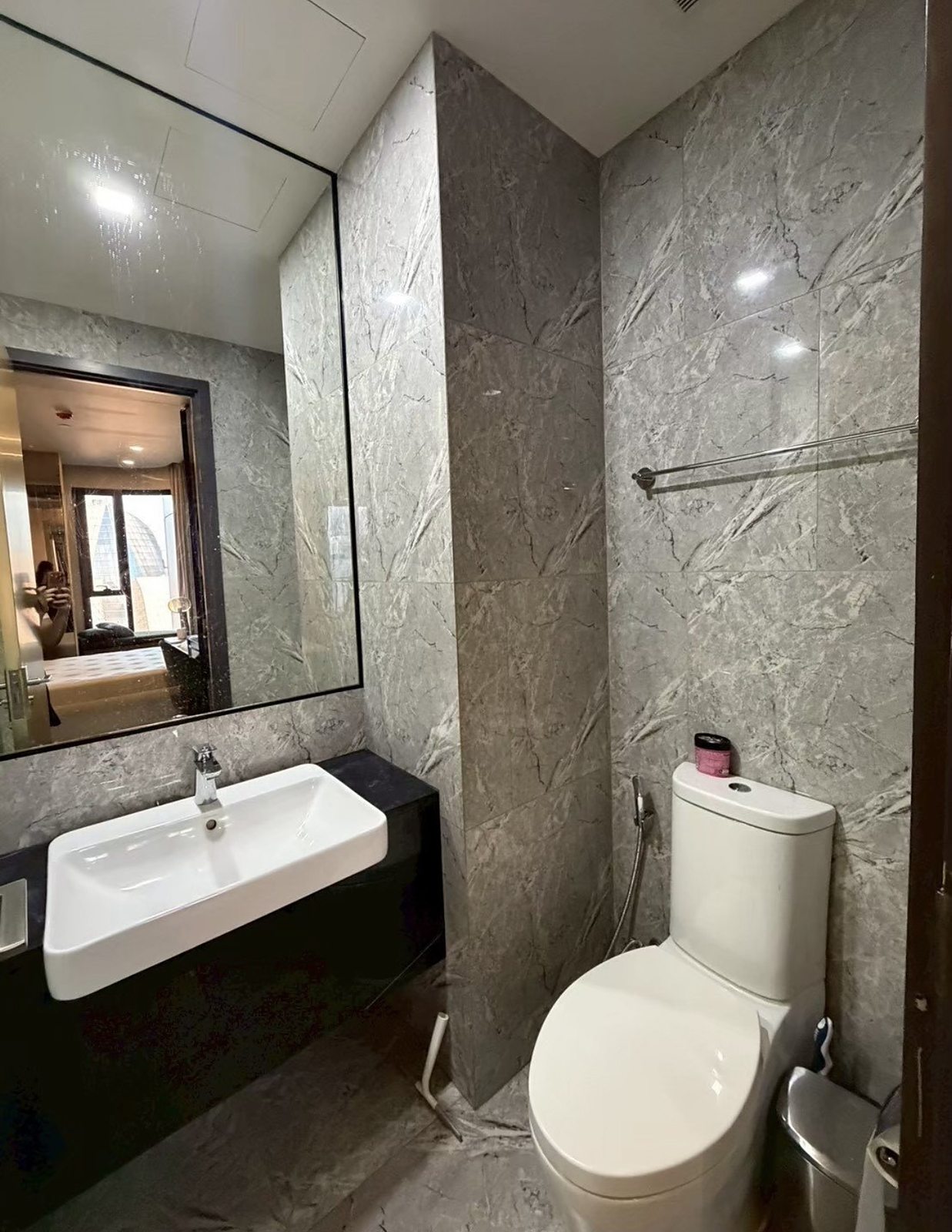 Ashton Asoke: Bathroom