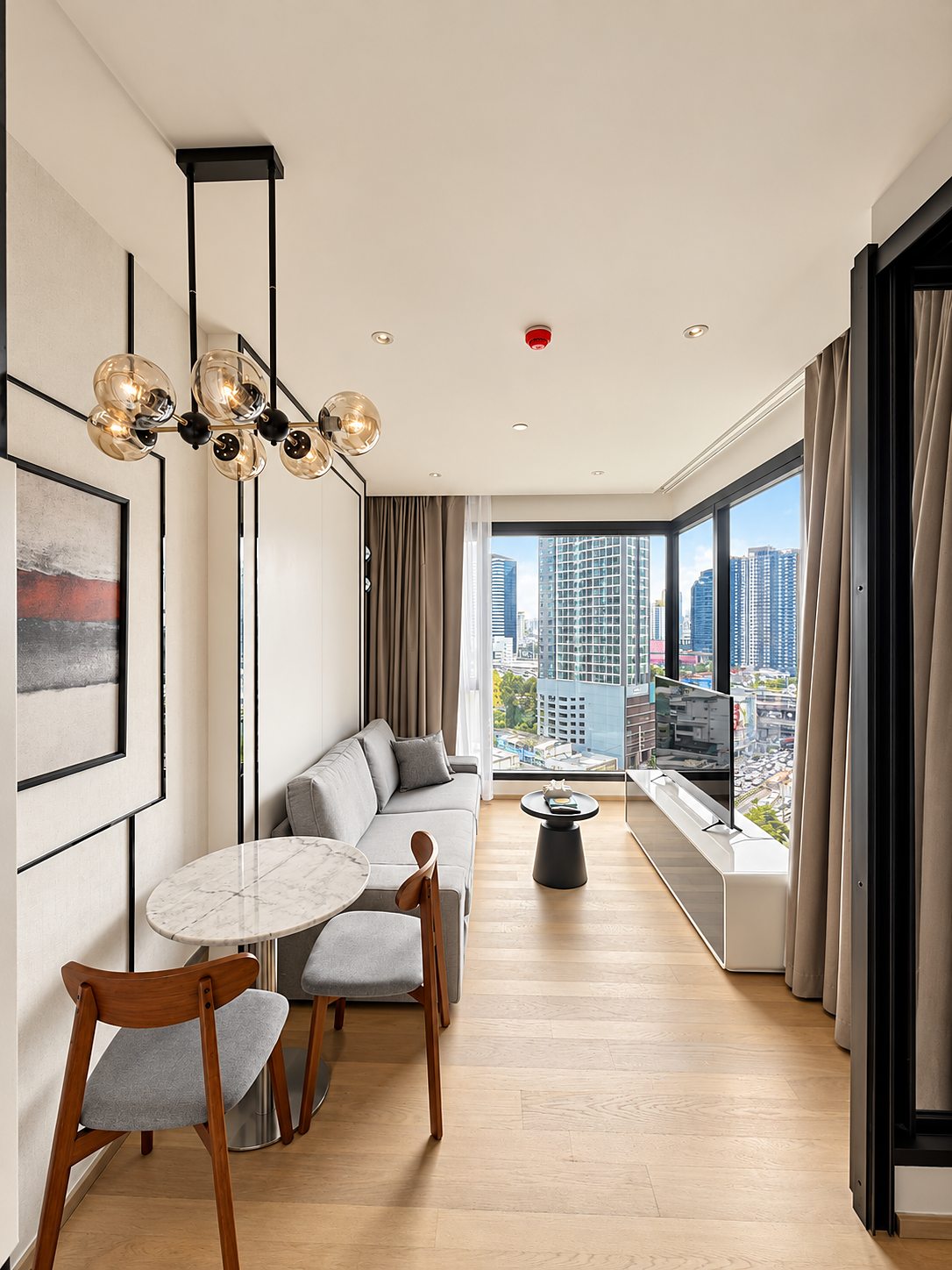 Ashton Asoke - Rama 9: Living room