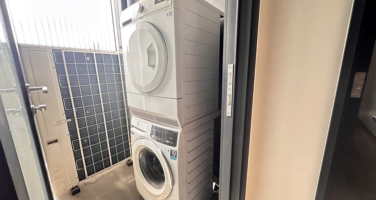 BEATNIQ Sukhumvit 32: Laundry area