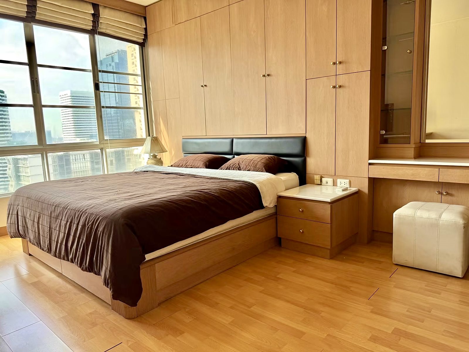 CitySmart Sukhumvit 18: Master bedroom