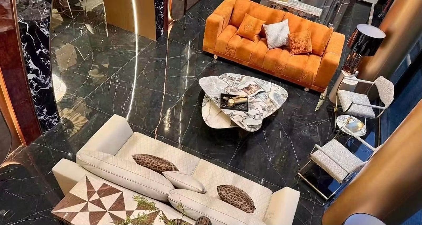 Commercial Shop near BTS Phrom Phong: Lobby lounge