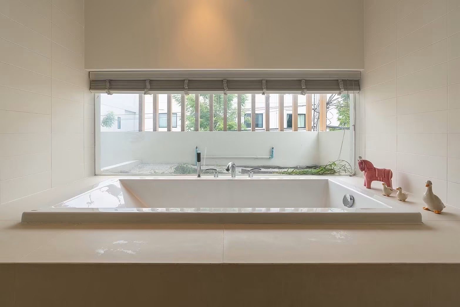 Courtyard Villa Rama 9 – Outer Ring: Bathtub