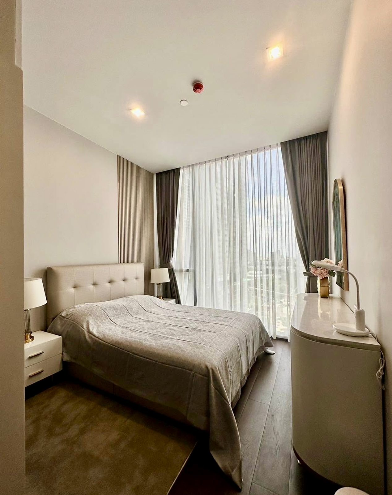 LAVIQ Sukhumvit 57: Bedroom