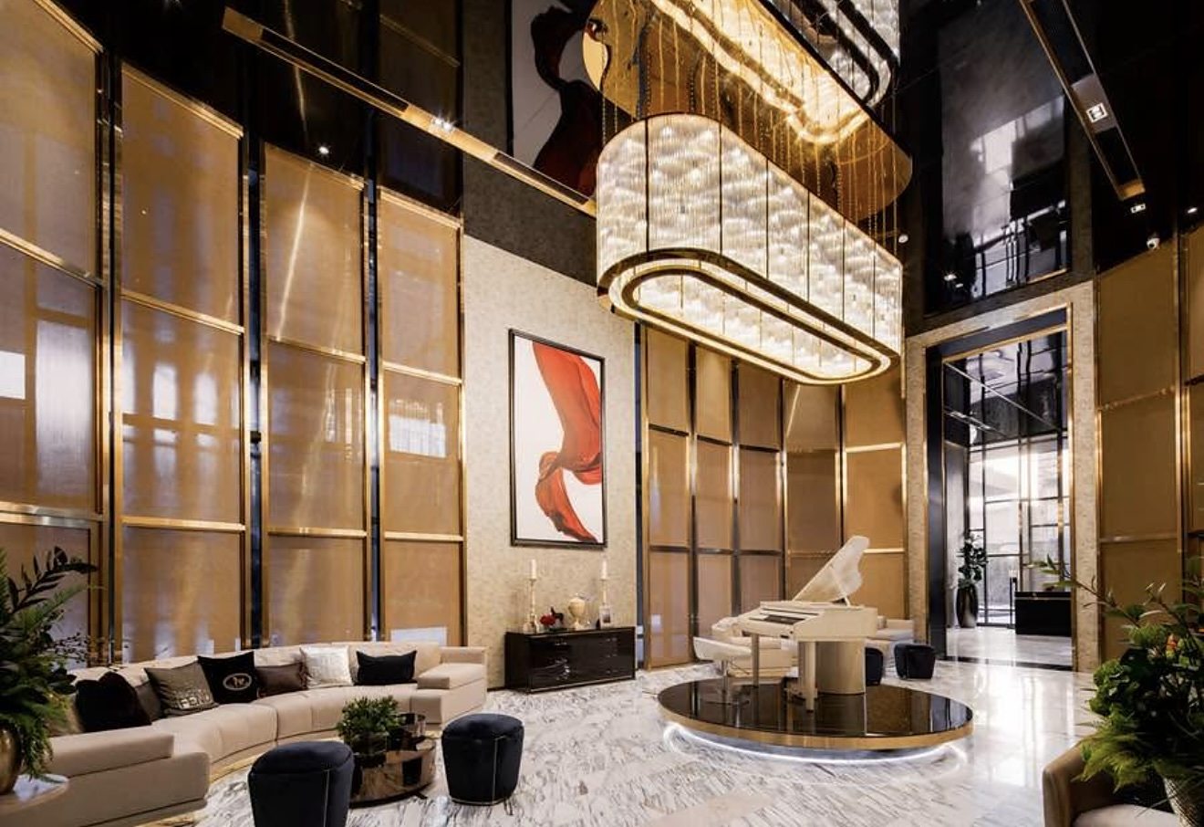 LAVIQ Sukhumvit 57: Building lobby