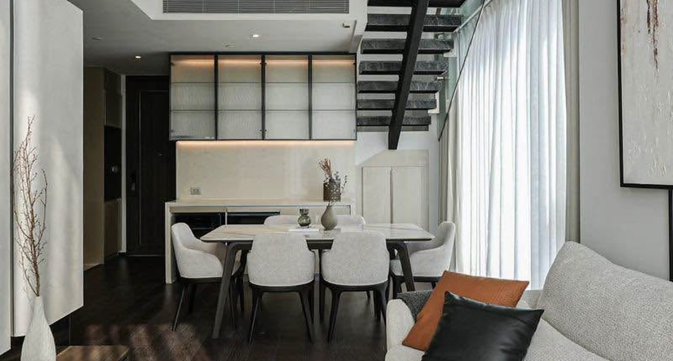 LAVIQ Sukhumvit 57: Dining area