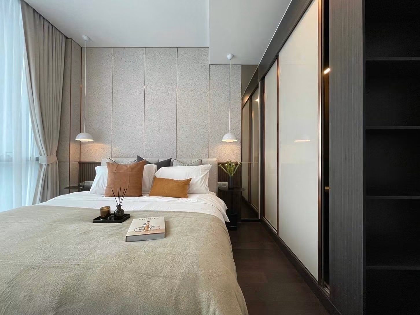 LAVIQ Sukhumvit 57: Bedroom