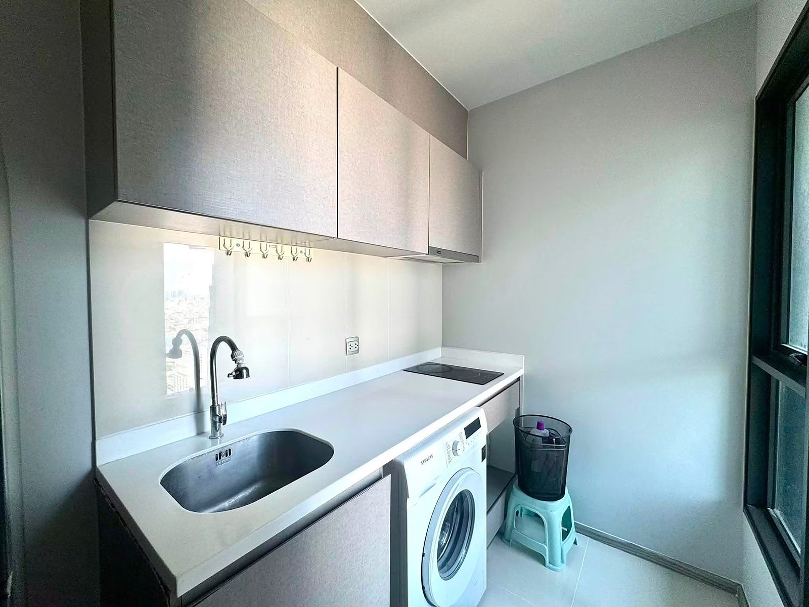 Life Asoke - Rama 9: Kitchen