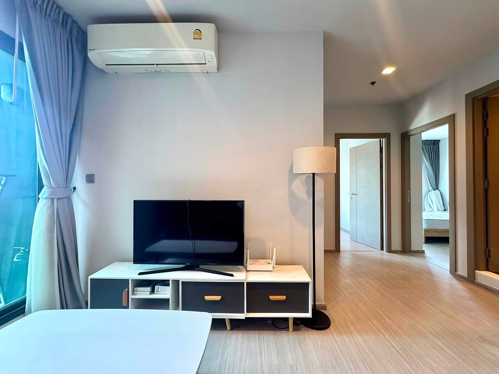 Life Asoke - Rama 9: Living room