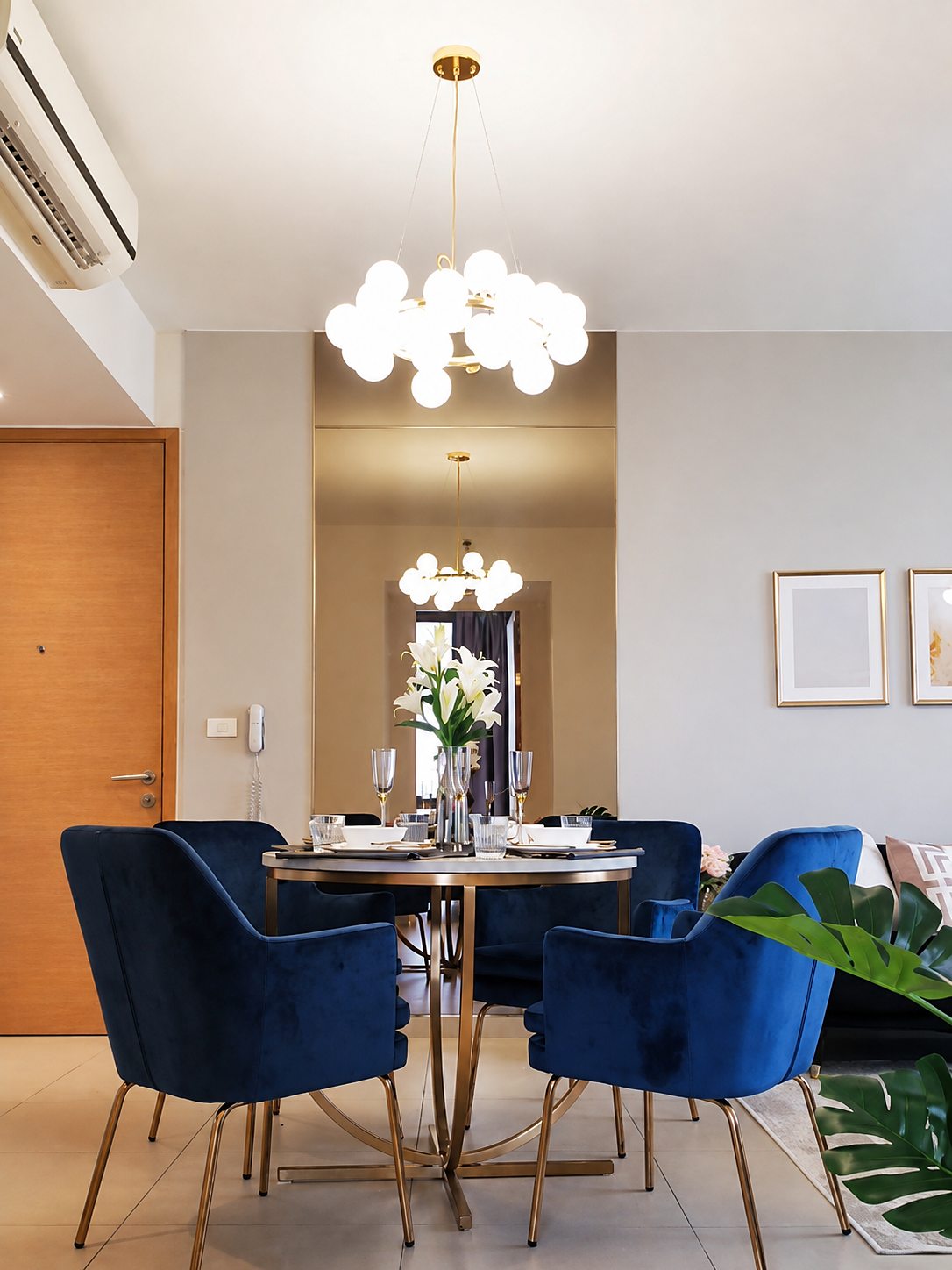 Loft ekkamai: Dining area