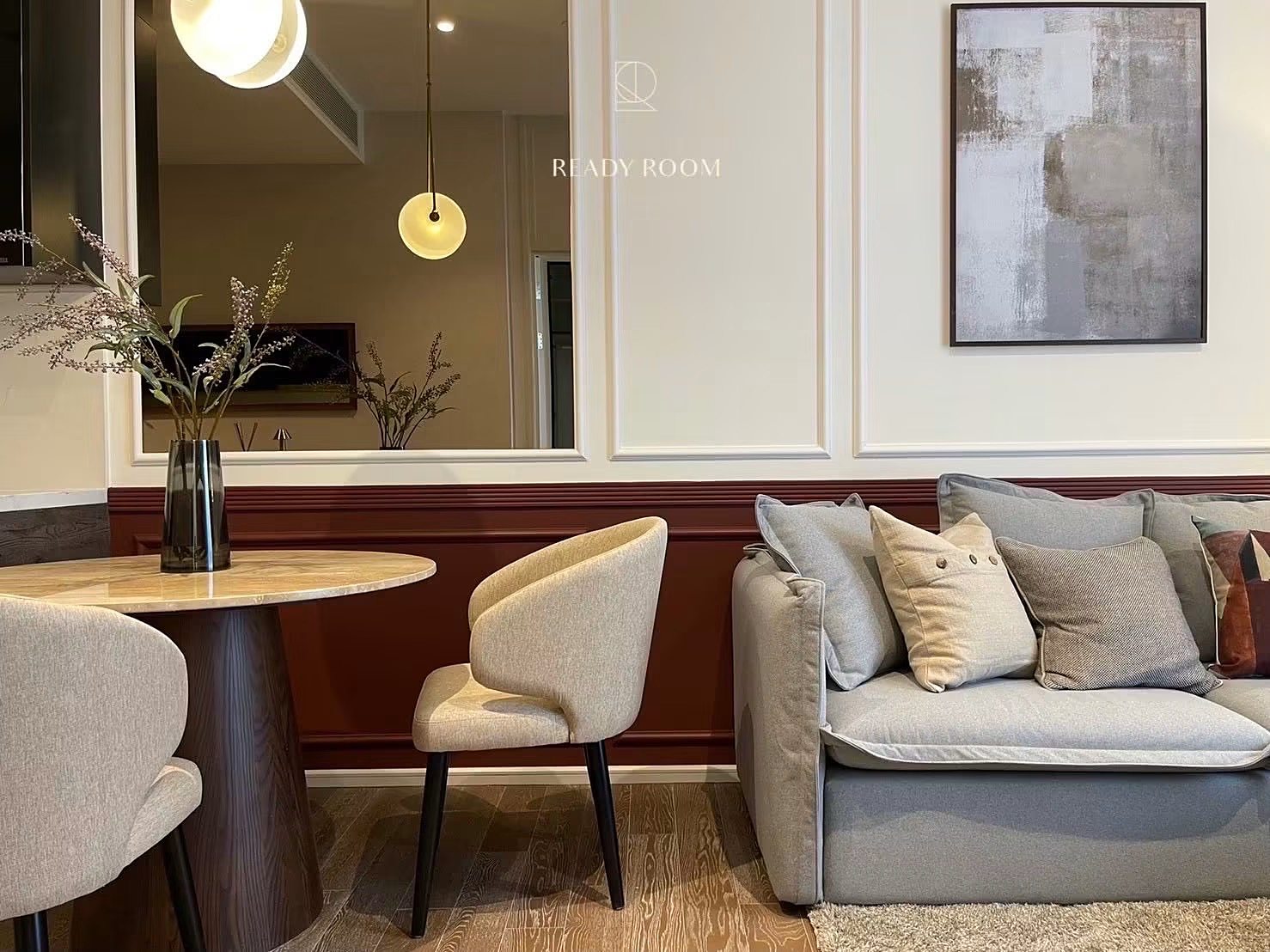 MUNIQ Langsuan: Dining corner
