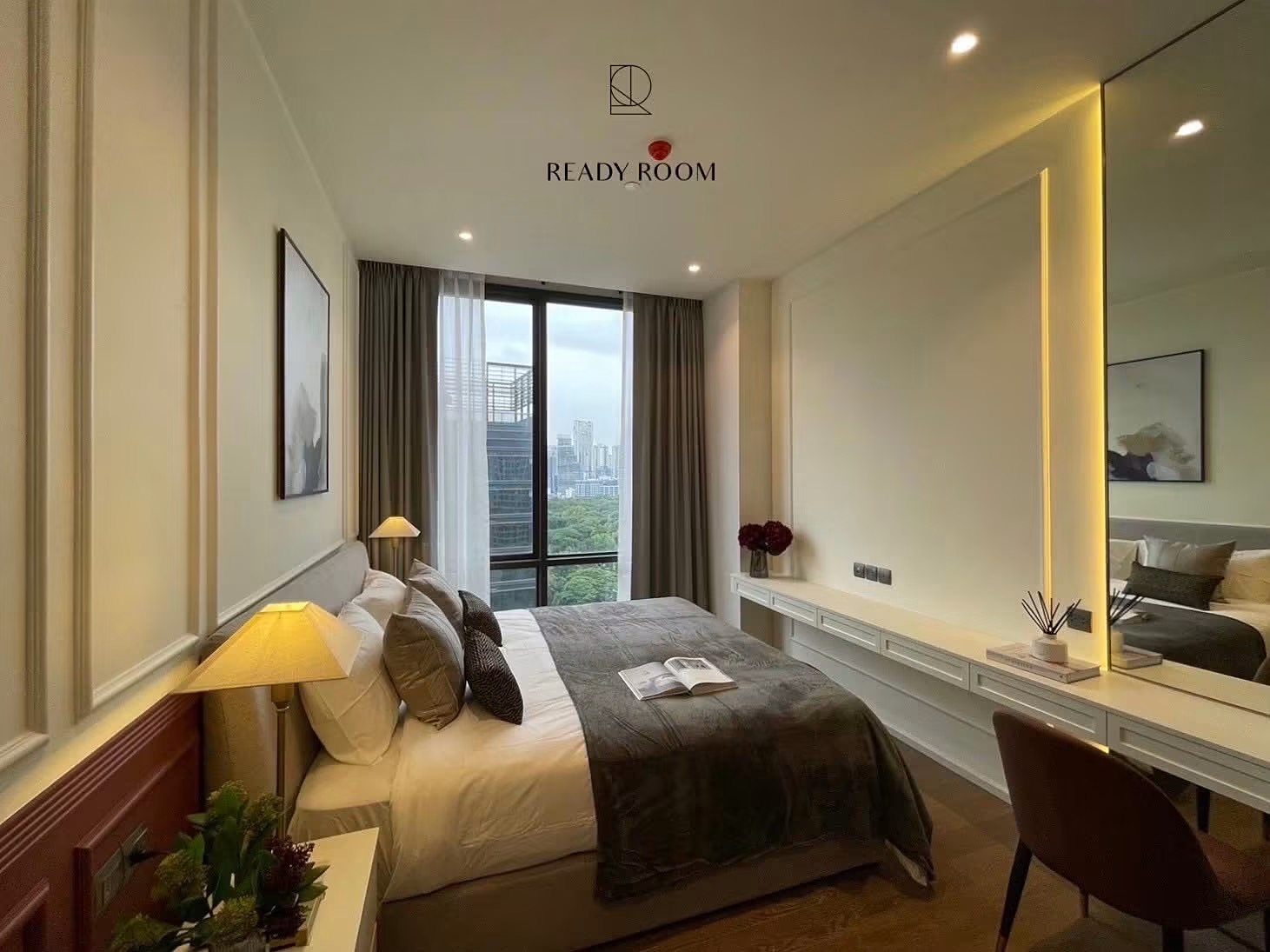 MUNIQ Langsuan: Bedroom