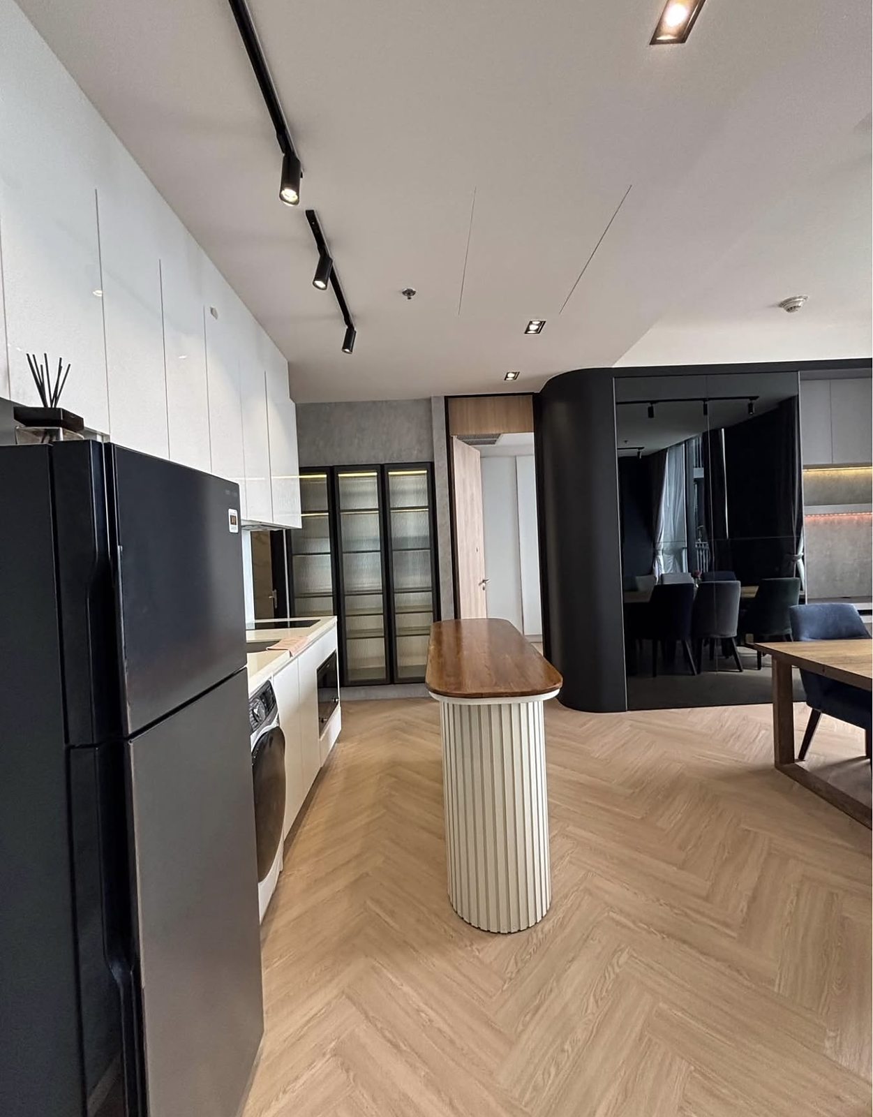 Noble BE19: Kitchen island