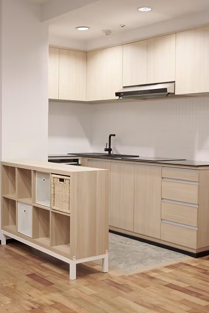 Noble Ora: Kitchen