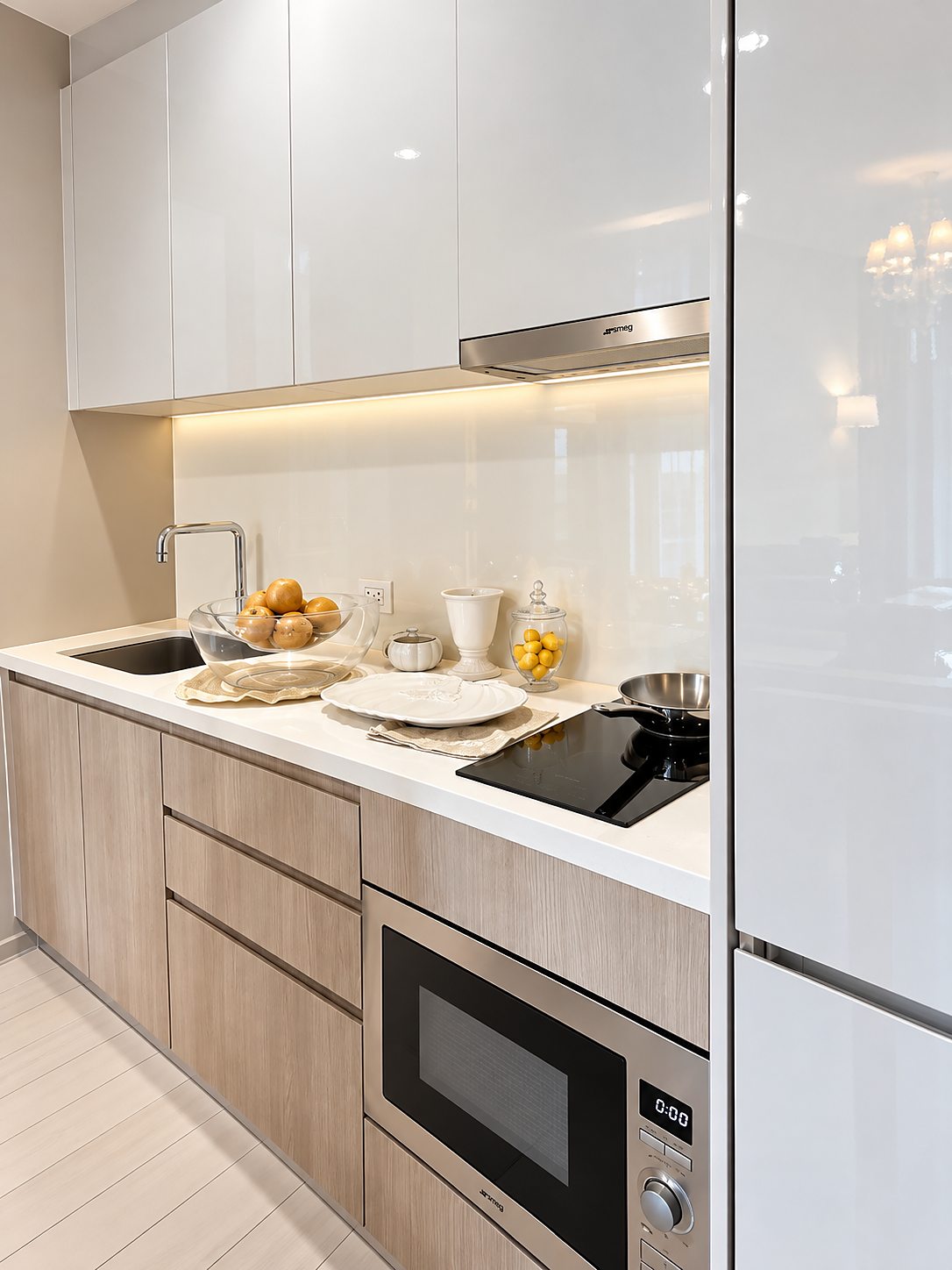 Noble Ploenchit: Kitchen
