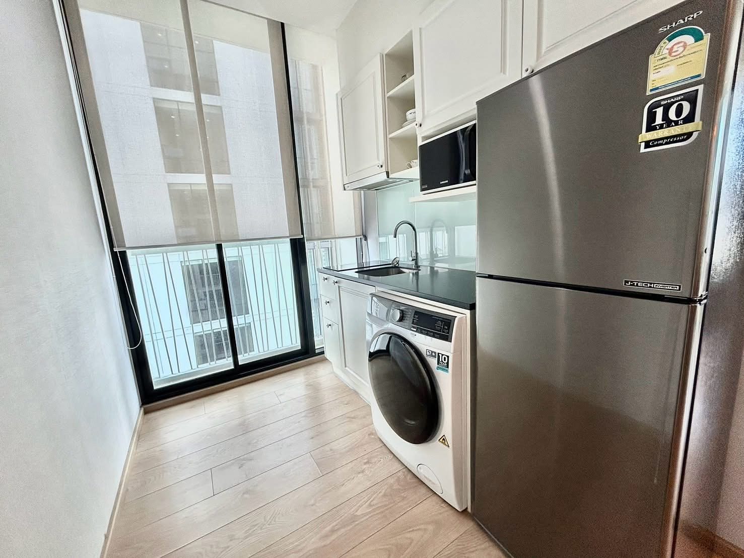 Noble Recole Sukhumvit 19: Kitchen