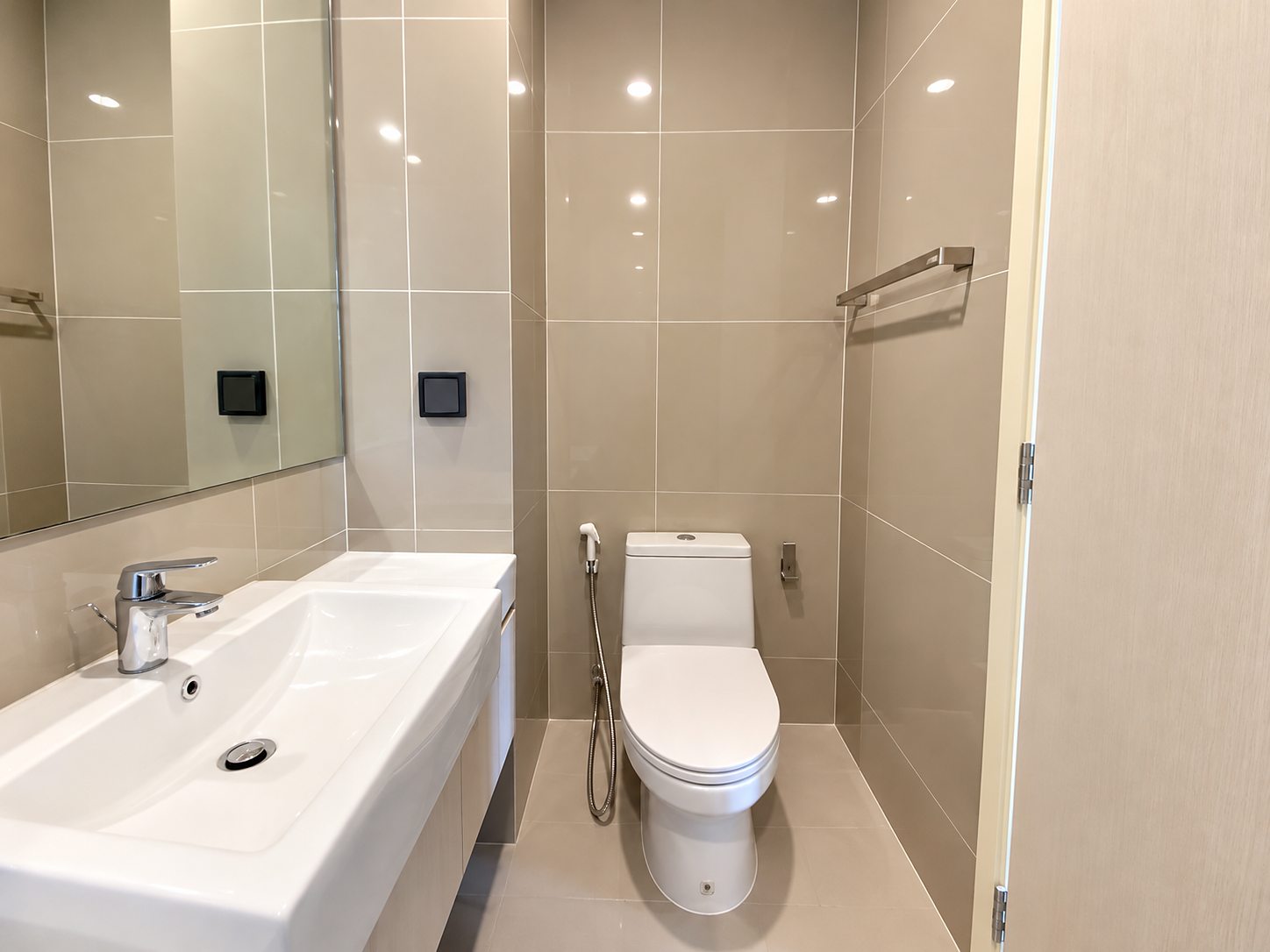 Noble Recole Sukhumvit 19: Bathroom