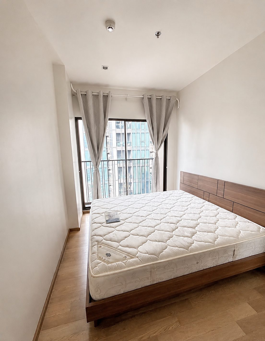 Noble Refine Sukhumvit 26: Bedroom