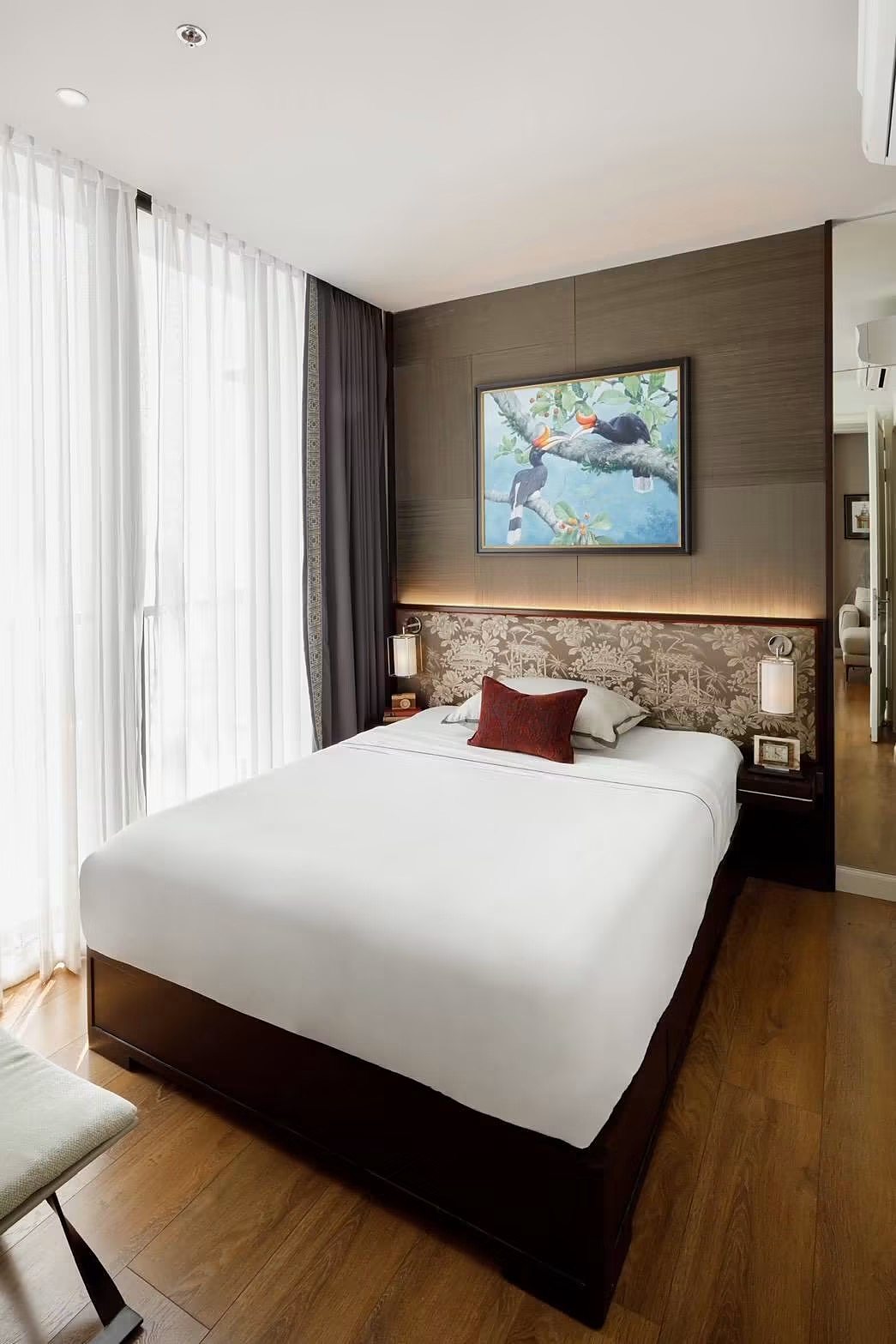 Park Origin Phrom Phong: Master bedroom
