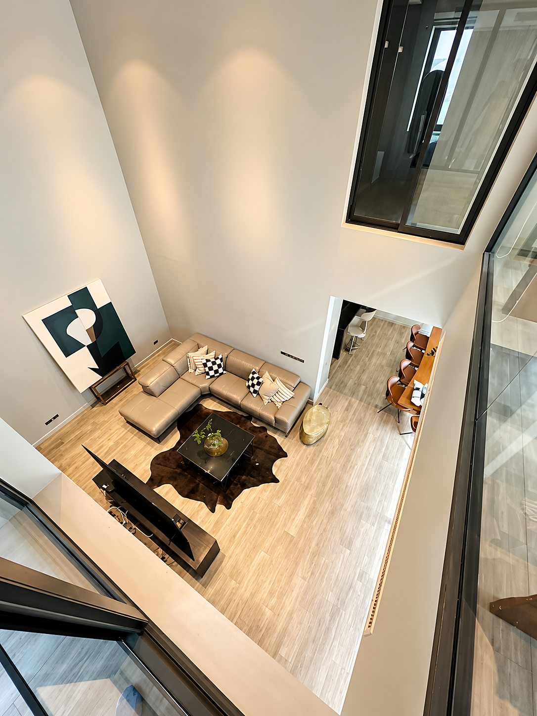 Private Pool Villa Sukhumvit 39: Living room from above