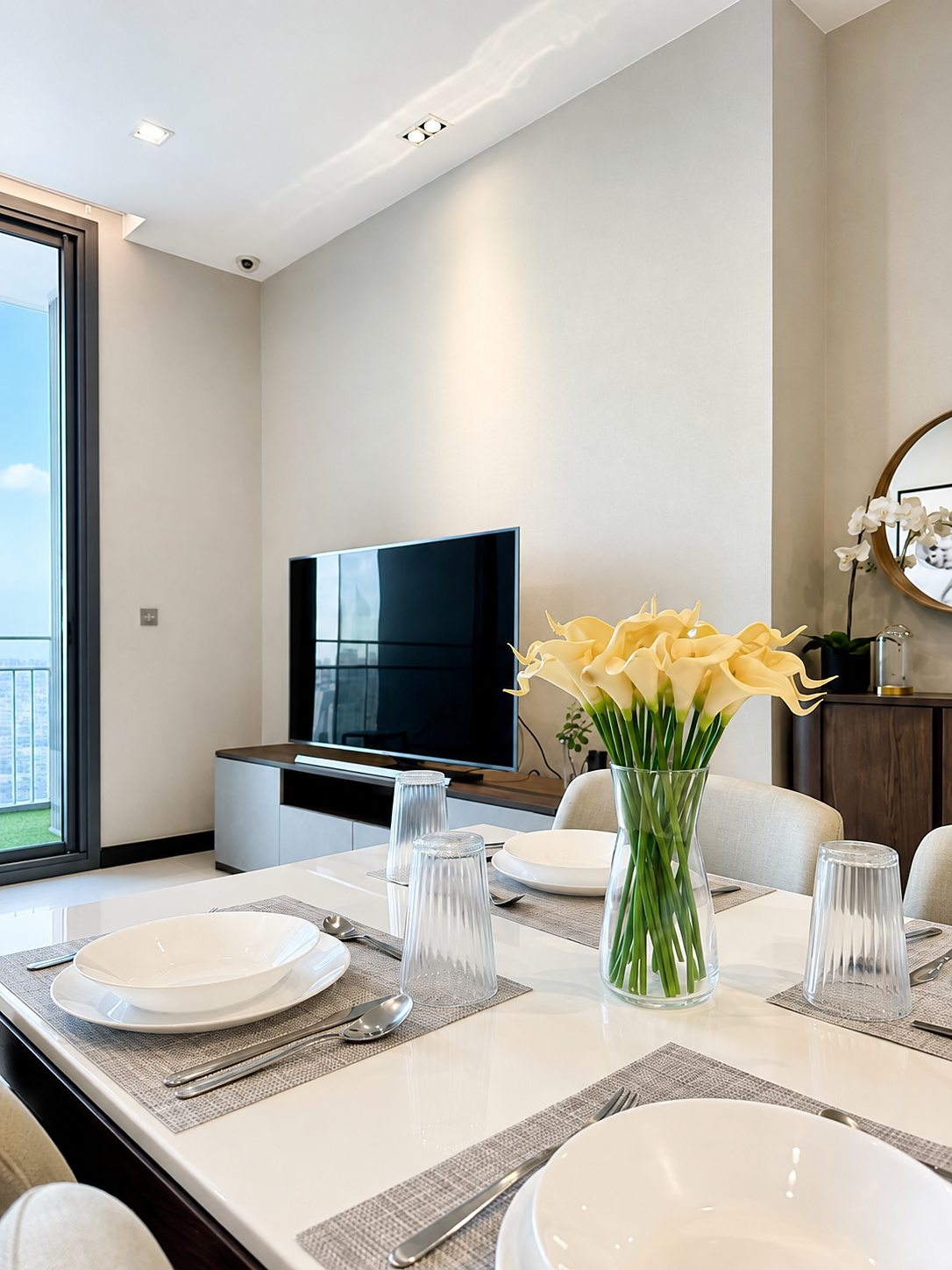 Q1 Sukhumvit: Dining area