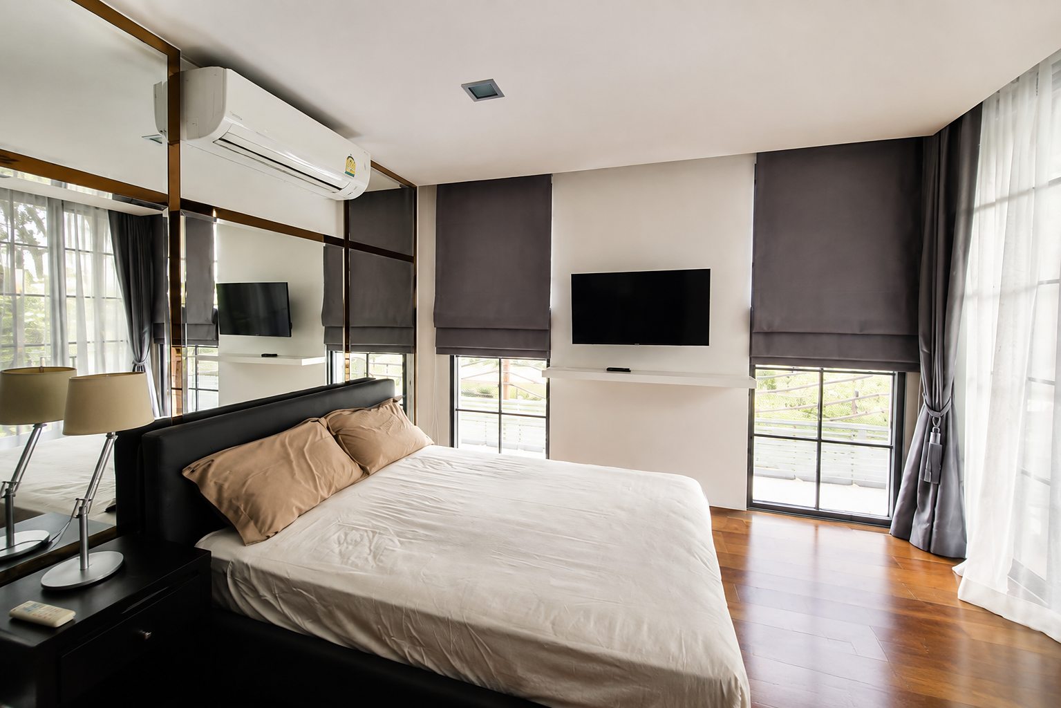 Quarter 31: Bedroom