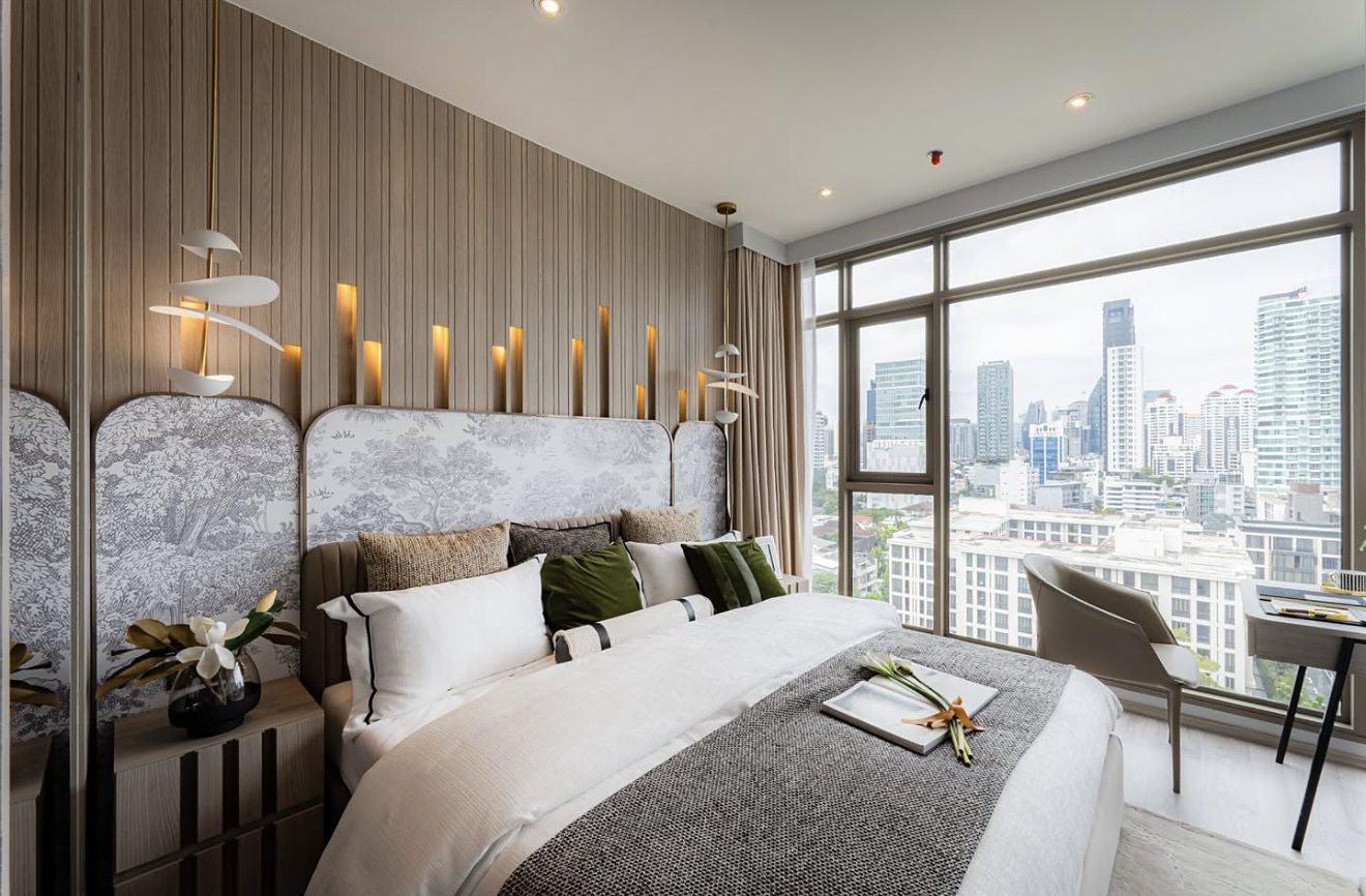Rhythm Ekkamai Estate: Master bedroom [show unit]