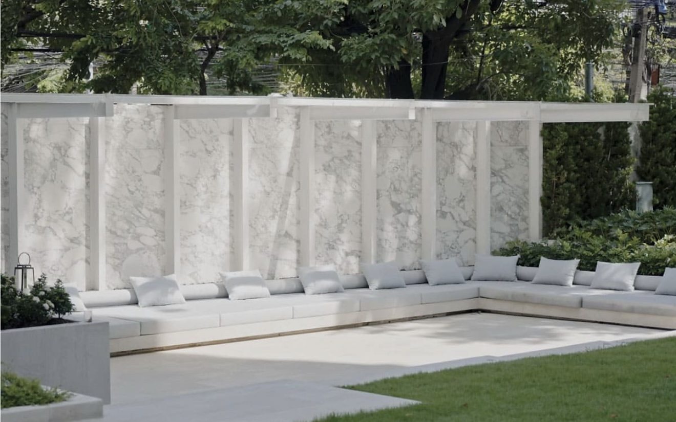 Rhythm Ekkamai Estate: Garden seating [show unit]