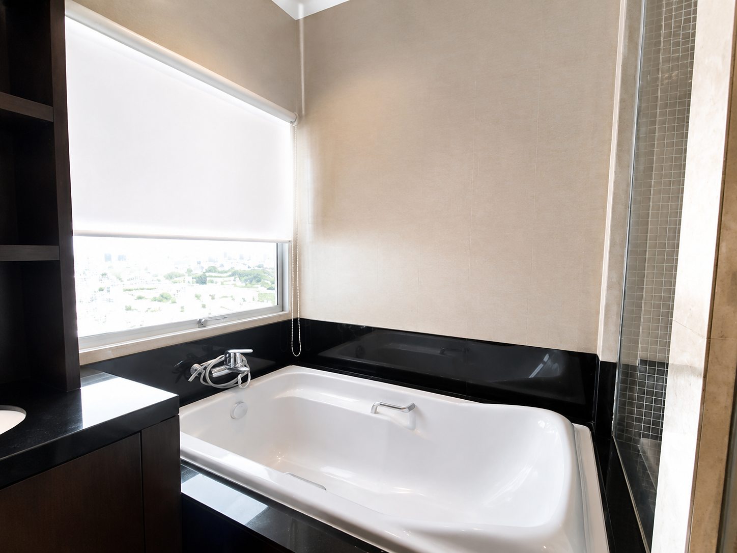 Royal Residence Park: Bathtub