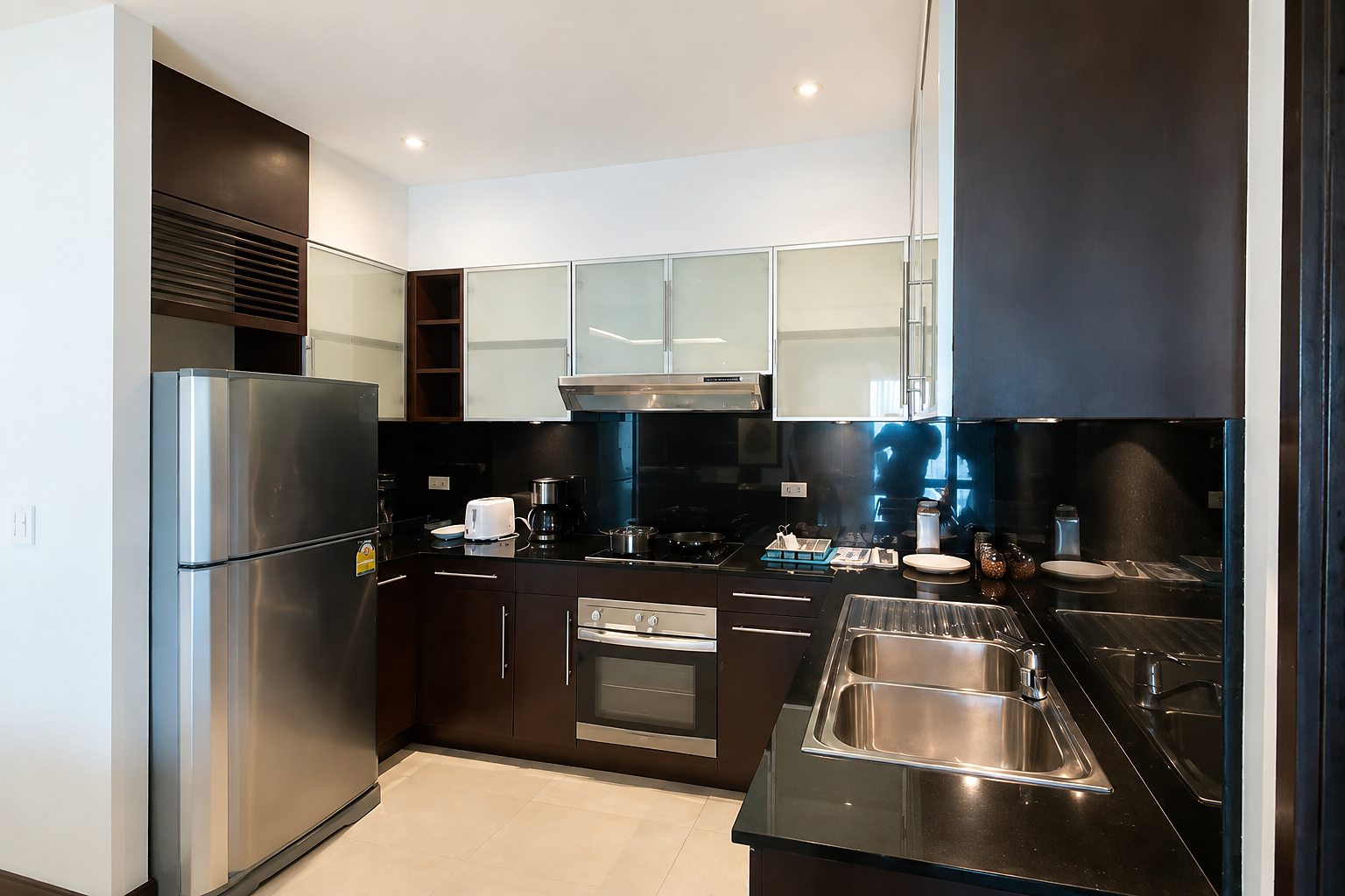Royal Residence Park: Kitchen