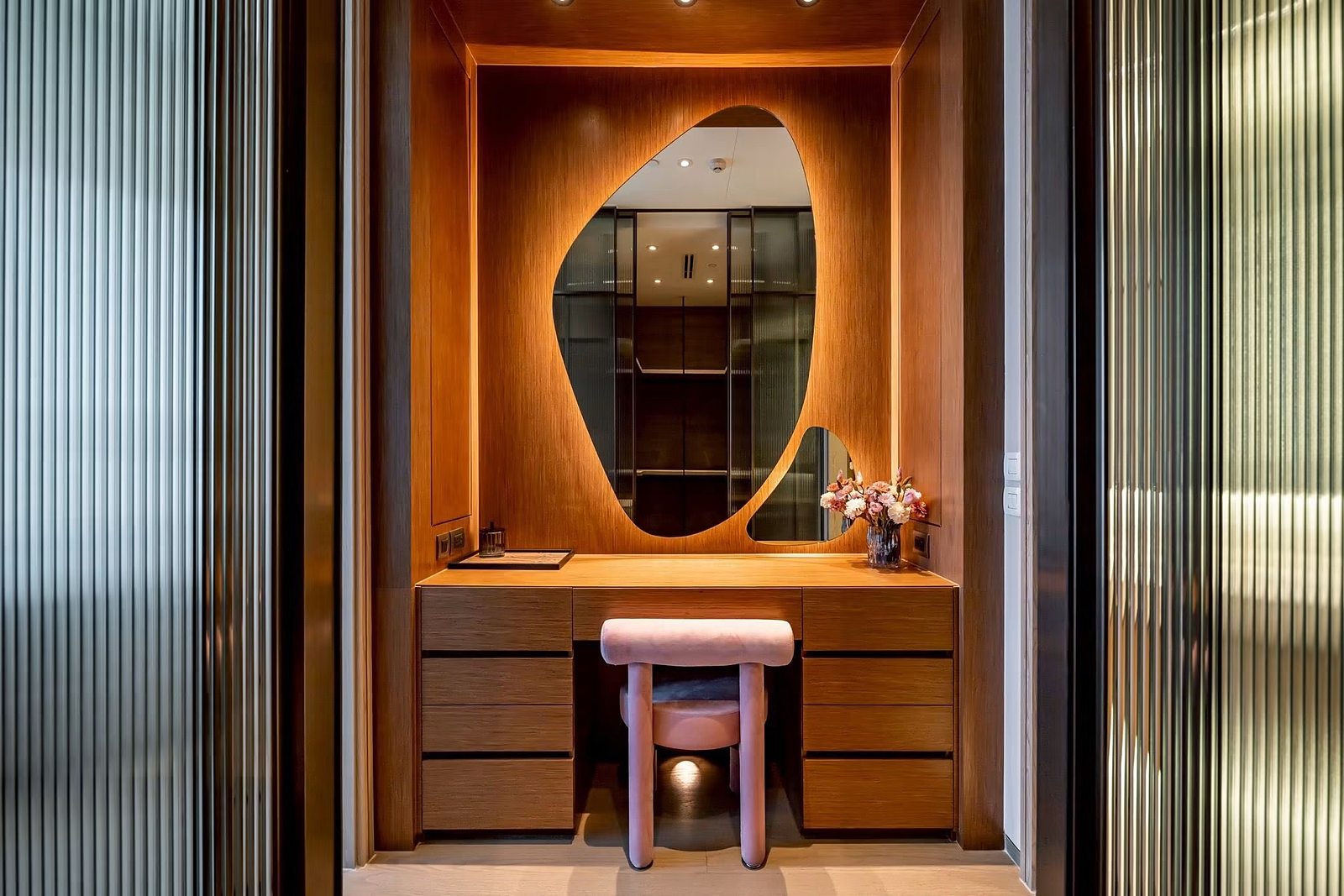 SCOPE Langsuan: Dressing area