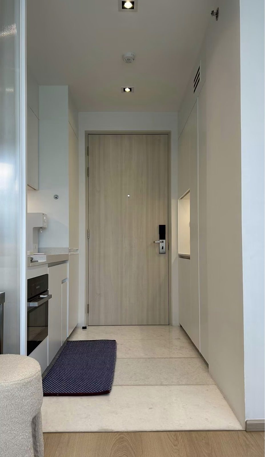 SCOPE Promsri: Entrance hallway