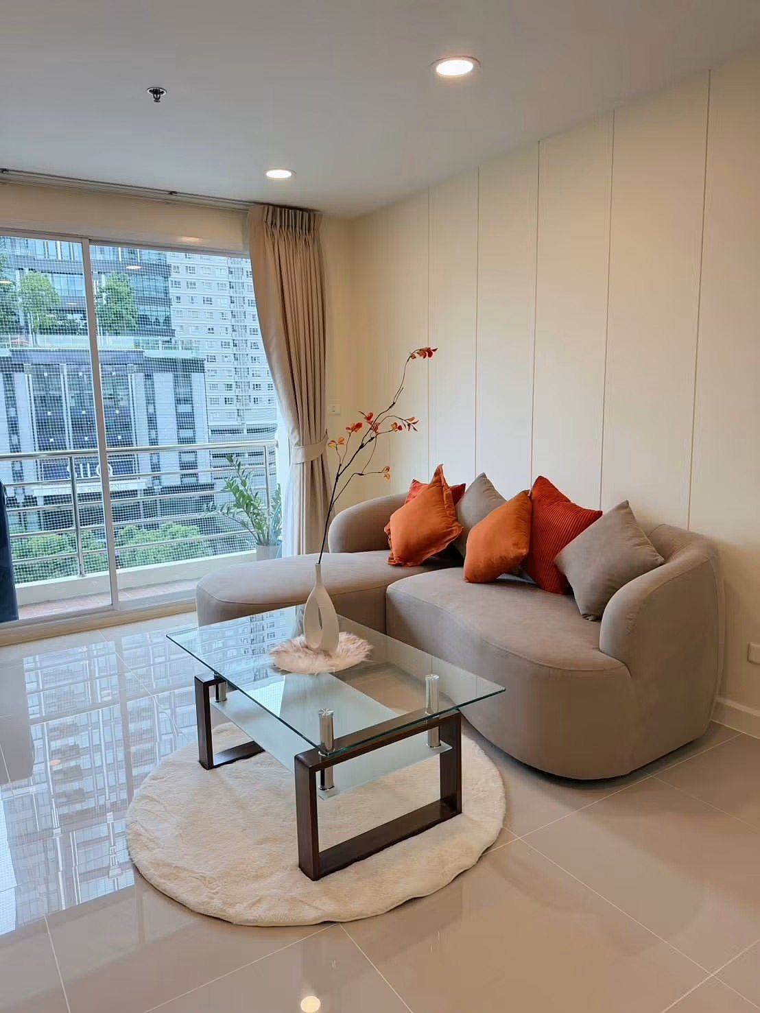 Serene Place Sukhumvit 24