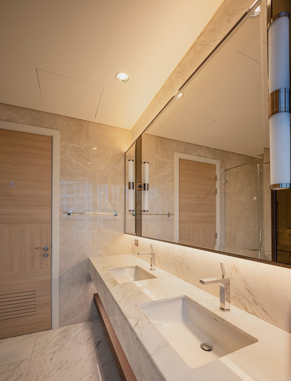 Sindhorn Residence: Bathroom double vanity