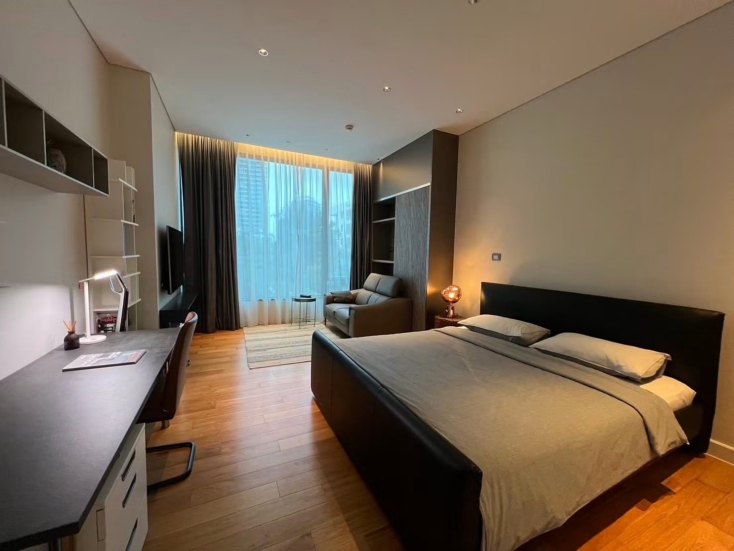 Sindhorn Residence: Sleeping area