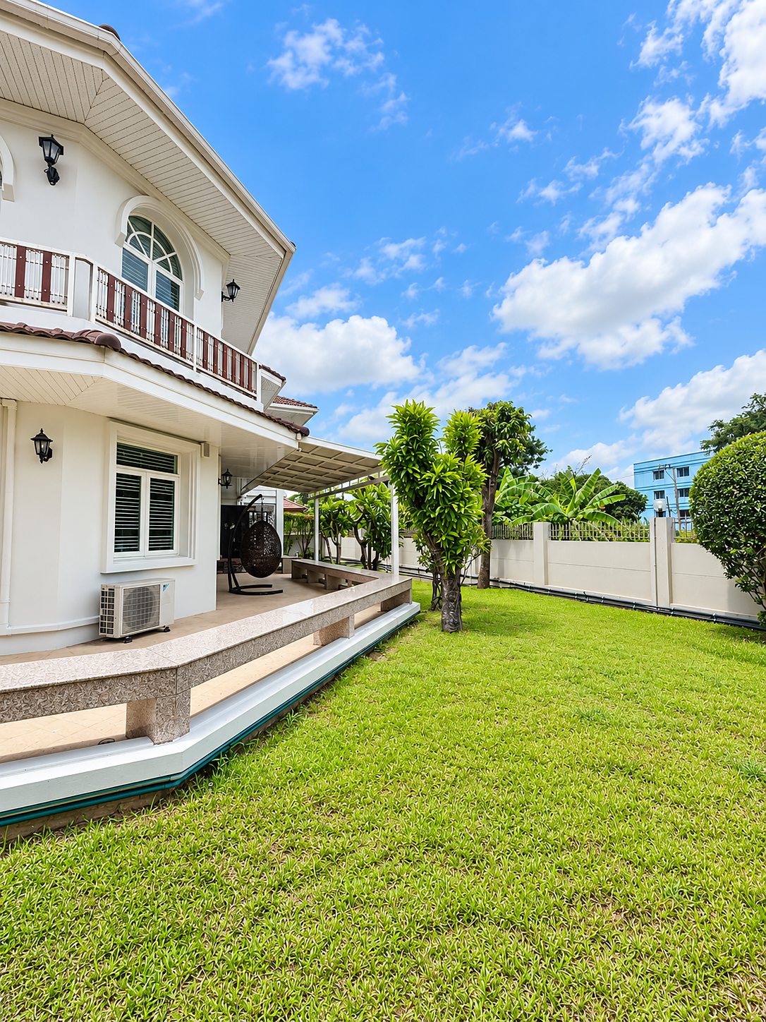 Sukhumvit 107 (Bearing) · Pool Villa: Garden and terrace