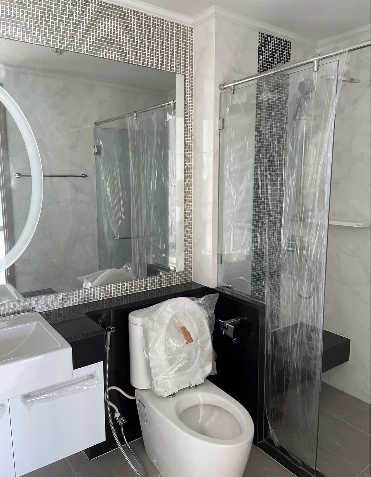Supalai Oriental Sukhumvit 39: Bathroom