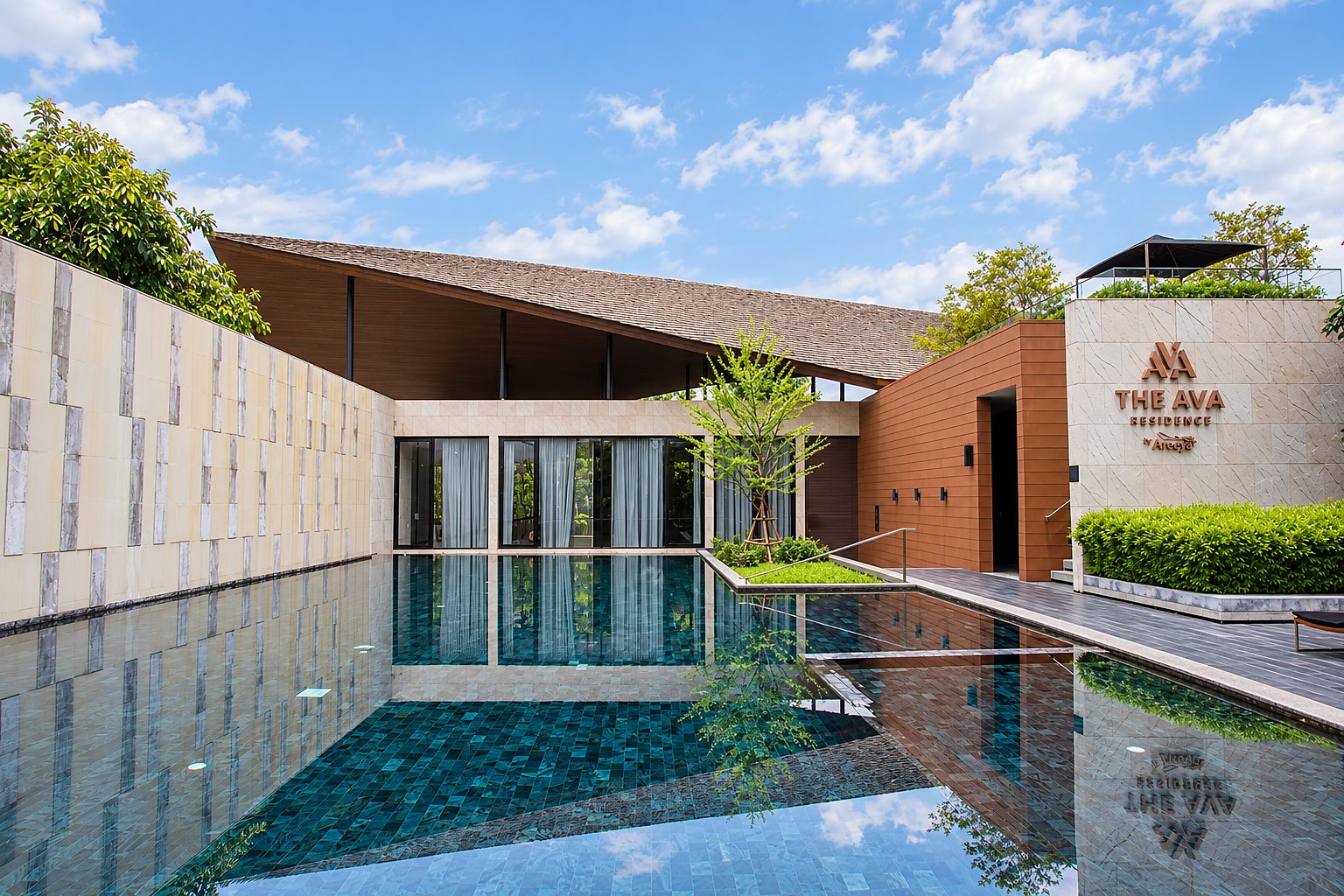 The Ava Residence 77: Project entrance