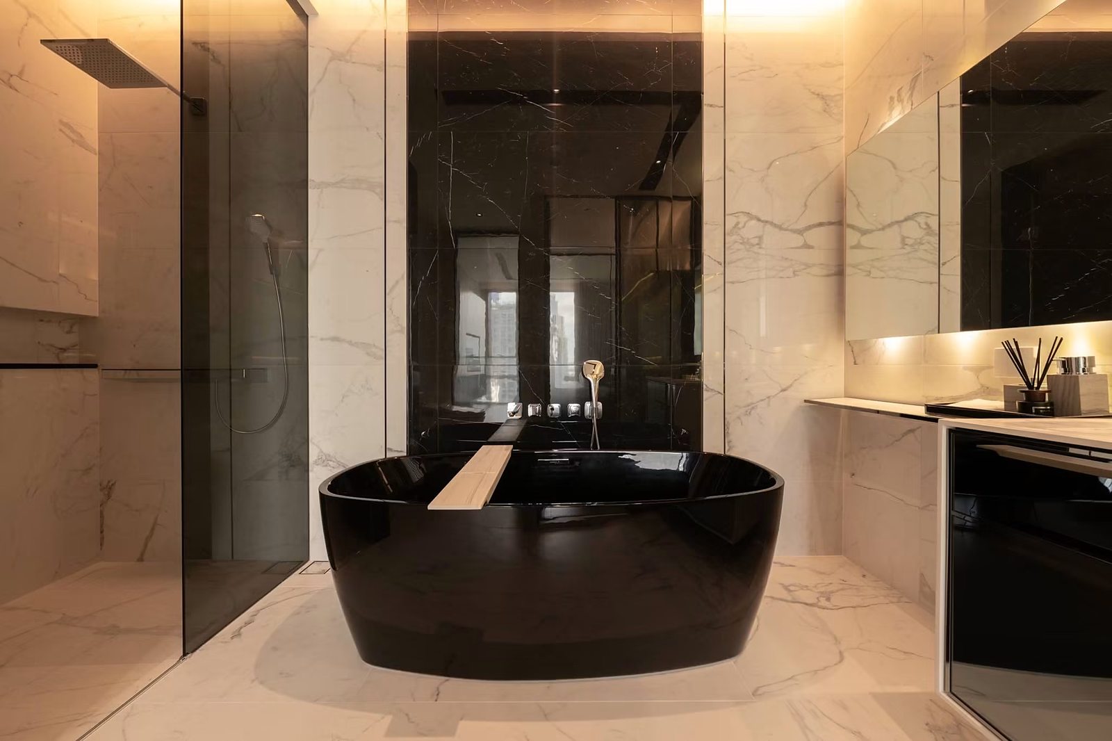 The Bangkok Thonglor: Bathtub